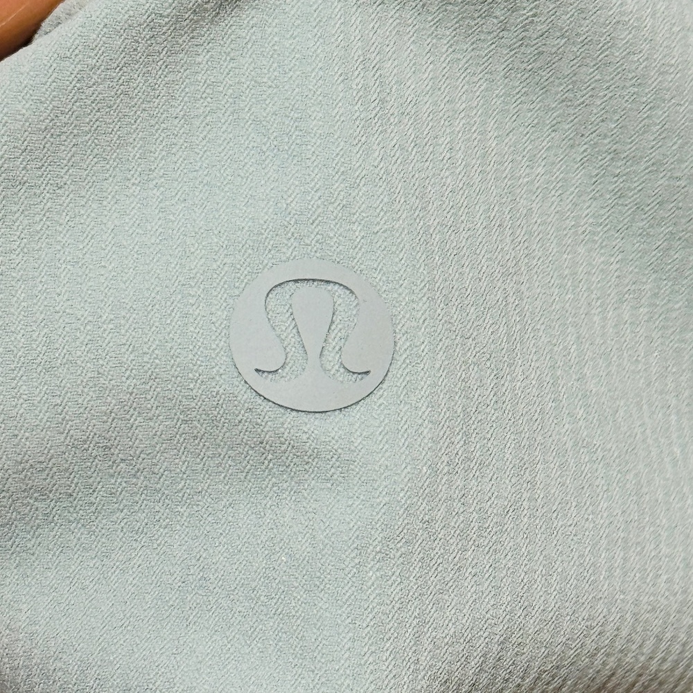 Lululemon - Stretch Rib Pocketed Romper, Size 8, Silver Blue Colour - Picture 6 of 7